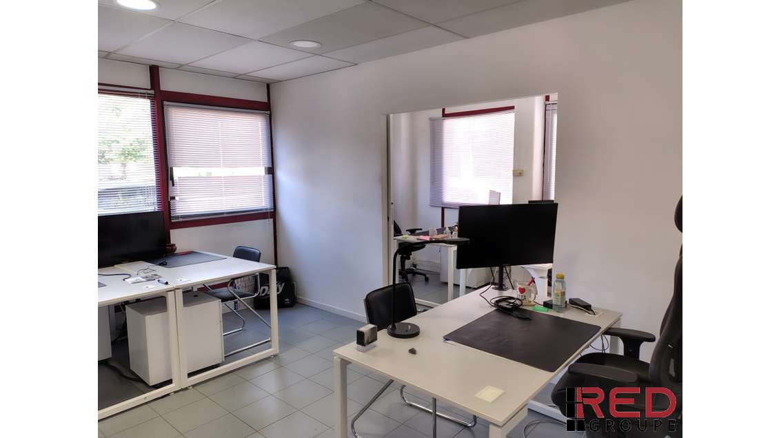 Vente bureaux de 62m² en RDC à Canet de Meyreuil