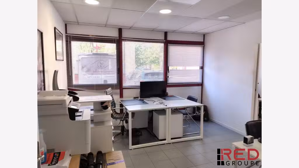 Vente bureaux de 62m² en RDC à Canet de Meyreuil