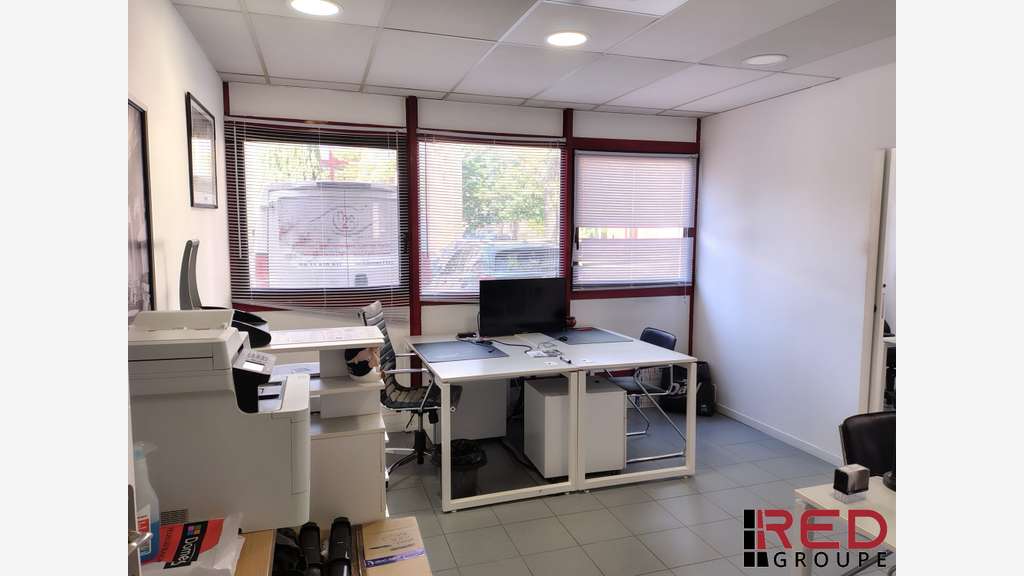 Vente bureaux de 62m² en RDC à Canet de Meyreuil