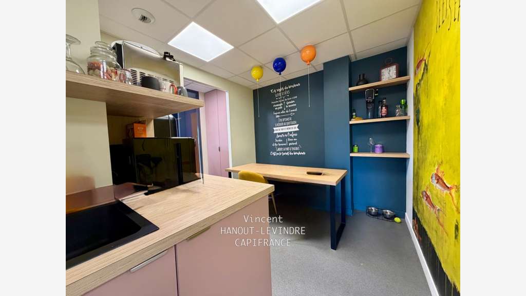 Bureaux modernes 90m² à vendre à Écouflant