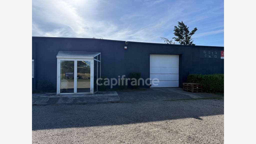 Vente ensemble immo de 696m² en ZA à Montélimar