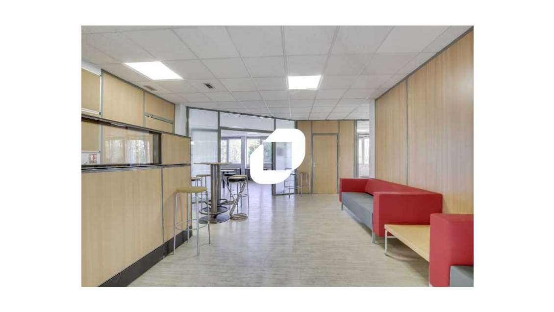 Vente Bureaux 256m² Montigny le bretonneux