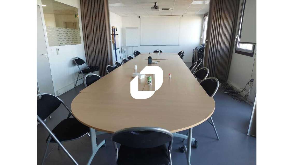 Vente Bureaux 635m² Montigny le bretonneux