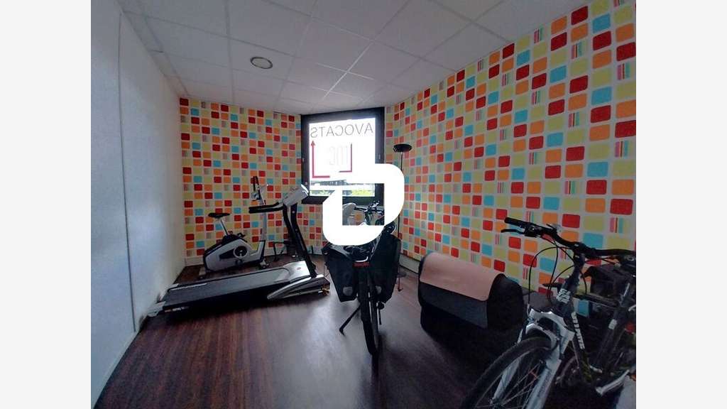 Vente Bureaux 150m² Montigny le bretonneux