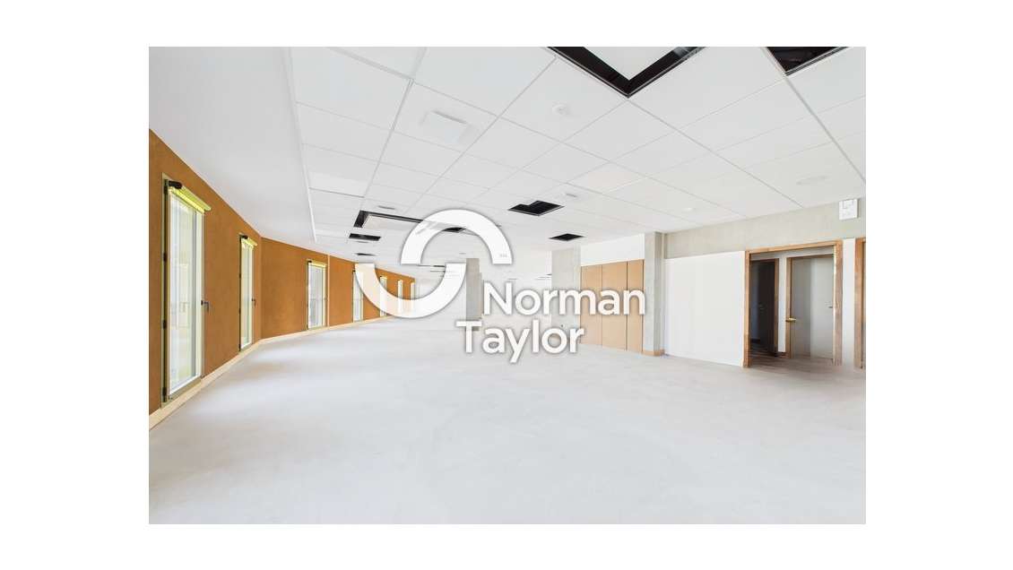 Vente bureaux 266m² à Montpellier Hippocrate