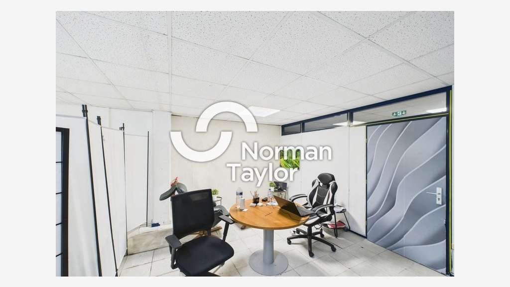 Bureaux 200m² R+1 à vendre à Montpellier Nord