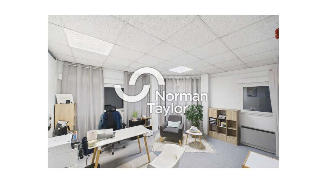 Bureaux 200m² R+1 à vendre à Montpellier Nord