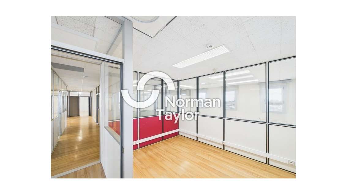 Bureaux 174m² à vendre à Montpellier Polygone 