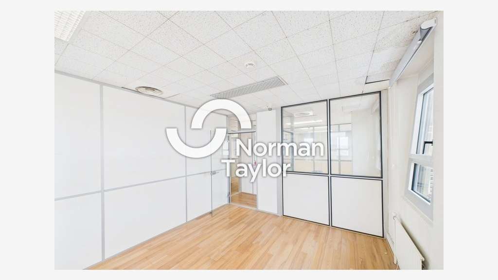 Bureaux 174m² à vendre à Montpellier Polygone