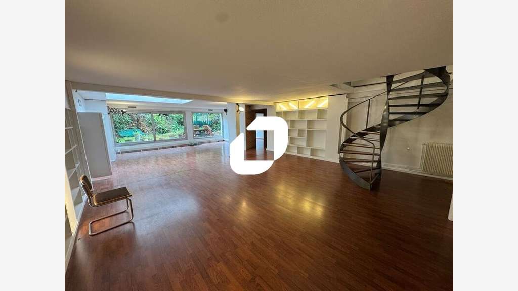 Vente Bureaux 261m² Montrouge