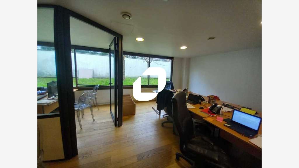 Vente Bureaux 295m² Montrouge