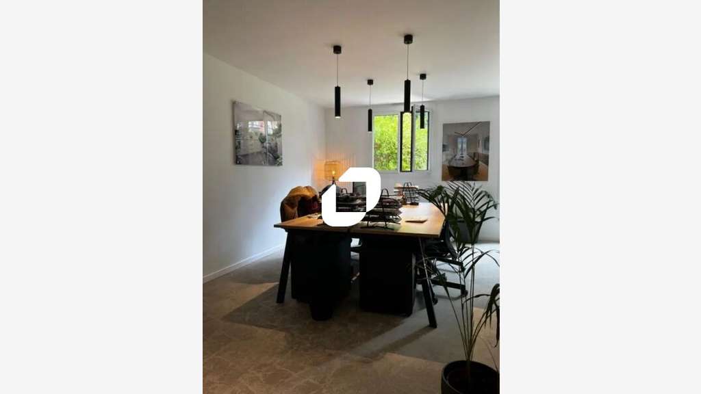 Vente Bureaux 94m² Montrouge