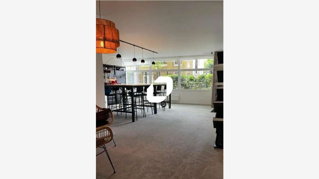 Vente Bureaux 94m² Montrouge
