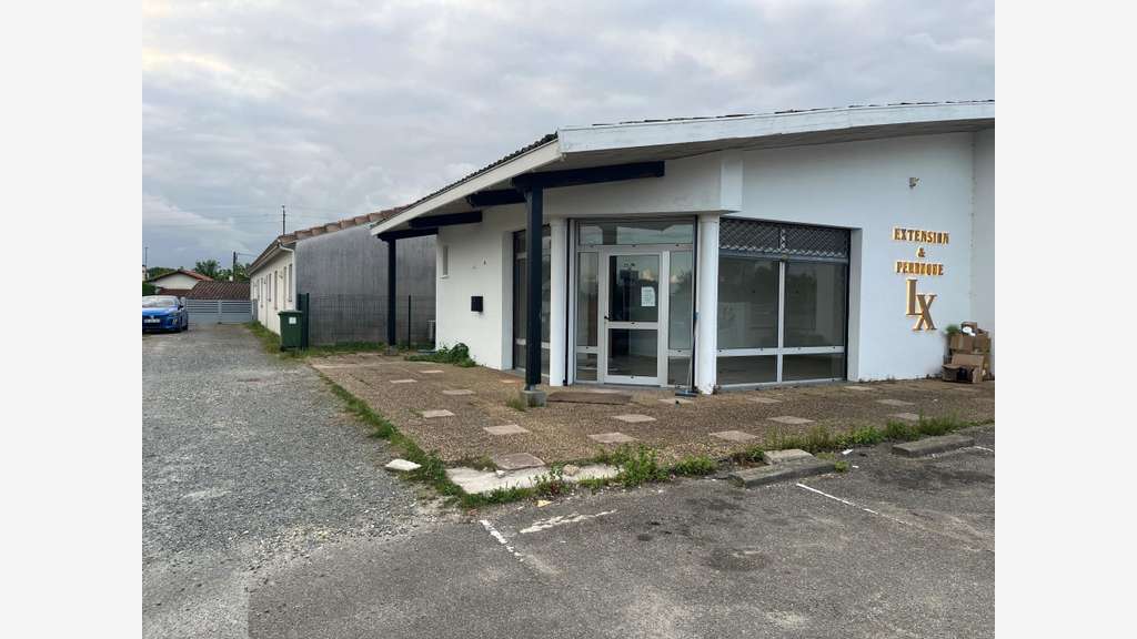 Vente local commercial de 62m² à Montussan