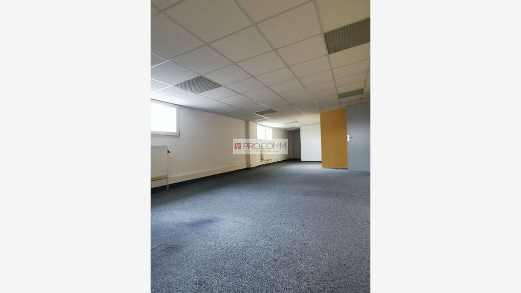 Plateau de 328m² à vendre à Moulins-lès-Metz