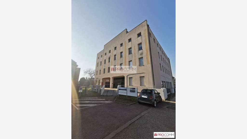 Plateau de 328m² à vendre à Moulins-lès-Metz