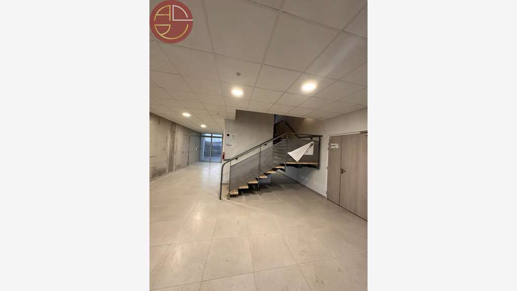 A vendre bureaux neufs ERP 200m² à Muret
