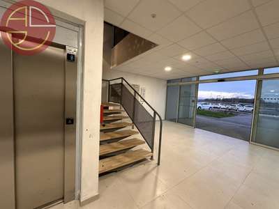 A vendre bureaux neufs ERP 200m² à Muret