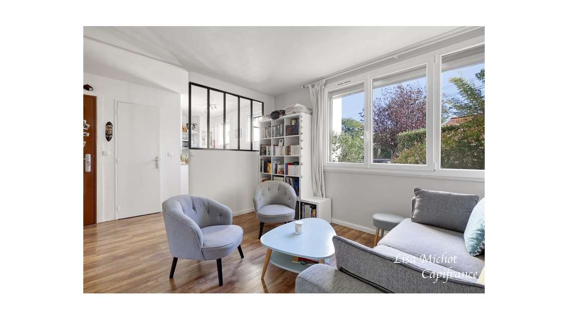 Local/bureau 2 pièces sur jardin Nanterre Ville