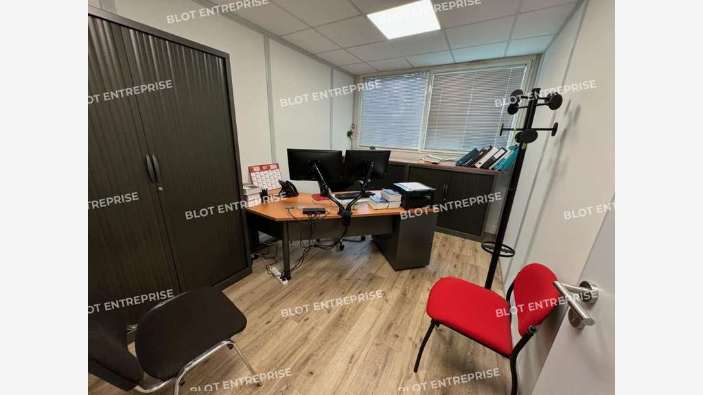 Vente bureaux aménagés climatisés 740m² à Nantes