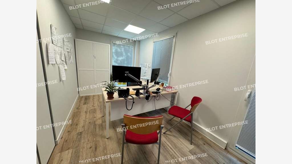 Vente bureaux aménagés climatisés 740m² à Nantes