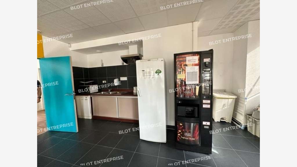 A vendre immeuble de bureaux 1228m² île de Nantes