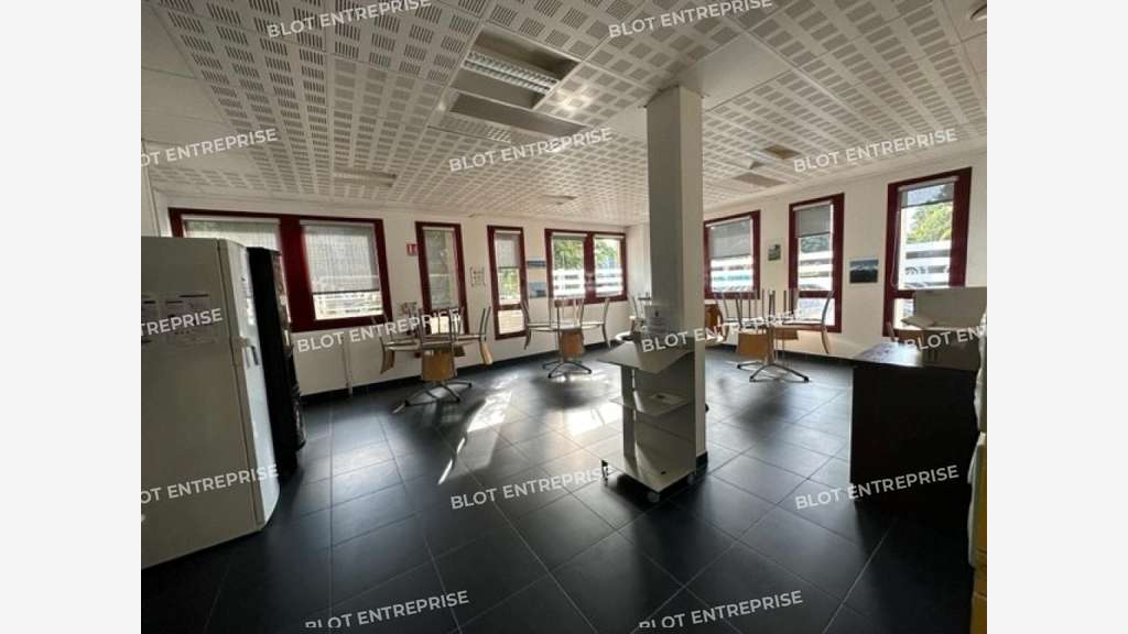 A vendre immeuble de bureaux 1228m² île de Nantes