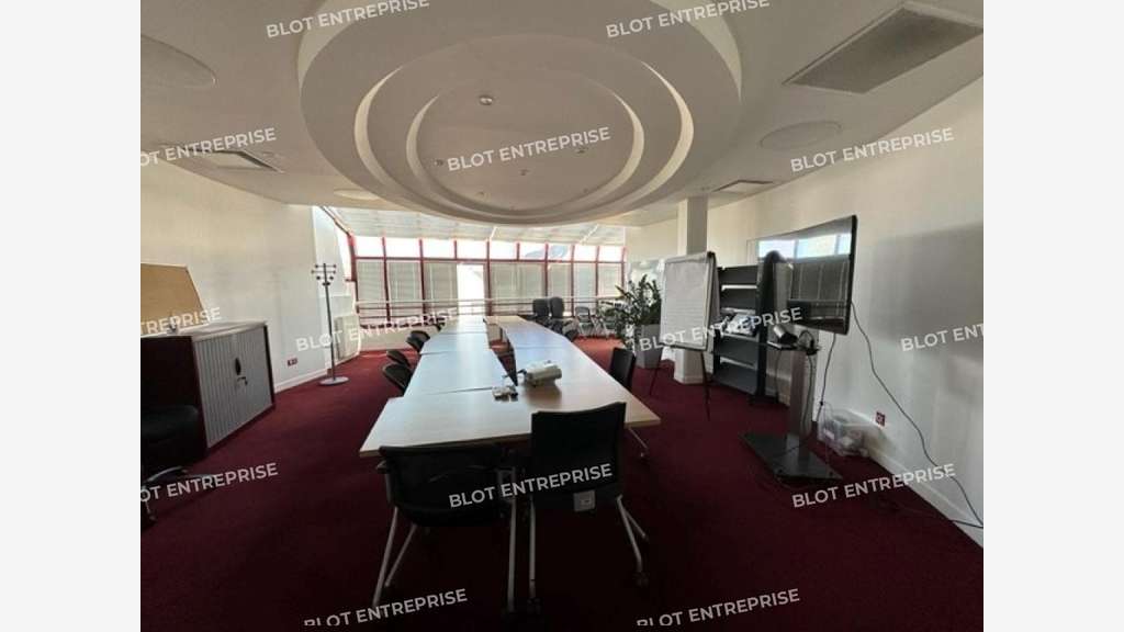 A vendre immeuble de bureaux 1228m² île de Nantes