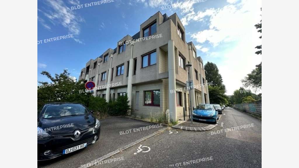 A vendre immeuble de bureaux 1228m² île de Nantes