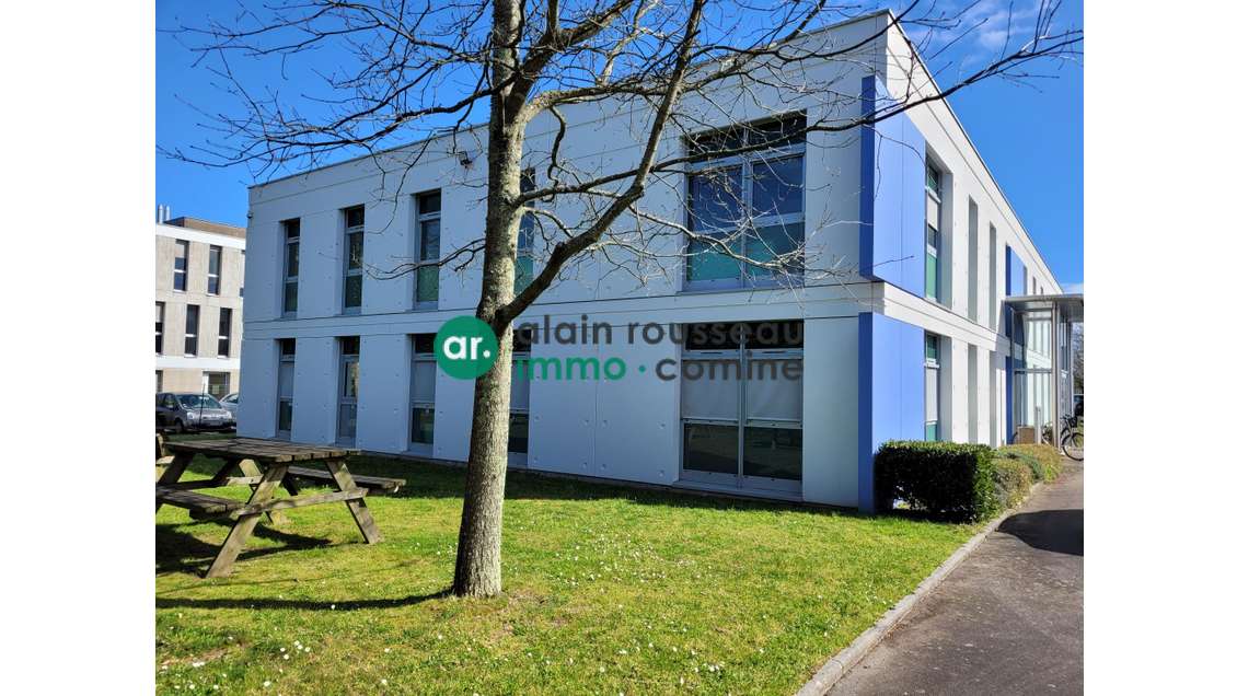 Vente bureaux  90m² RDC ZA Nantes Est