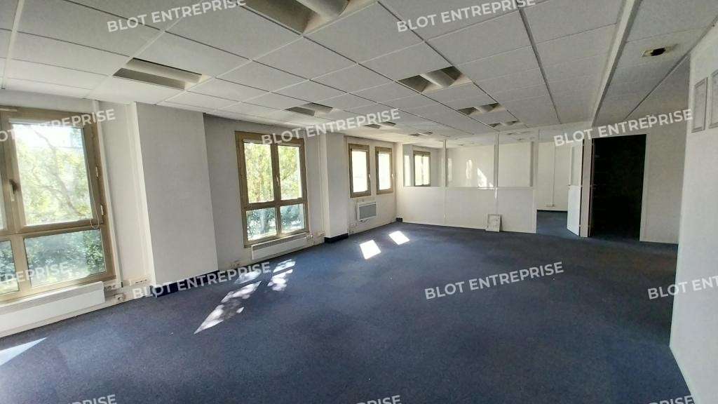 À vendre bureaux 100m² Nantes Champs de Mars