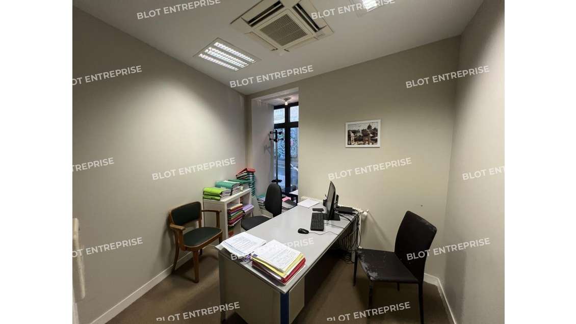 À VENDRE - BUREAUX - 395 M² - NANTES