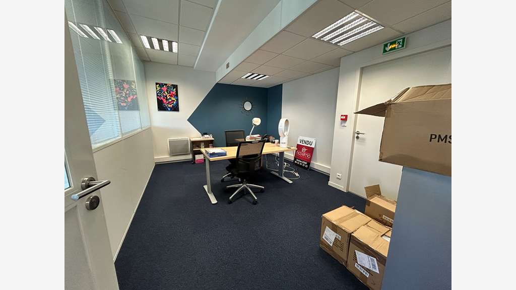 A vendre beaux bureaux rénovés 127m² Nantes Ouest