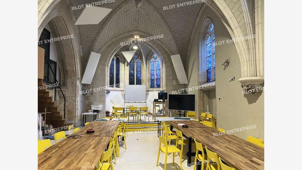 Bureaux ancienne chapelle 252m² à Nantes