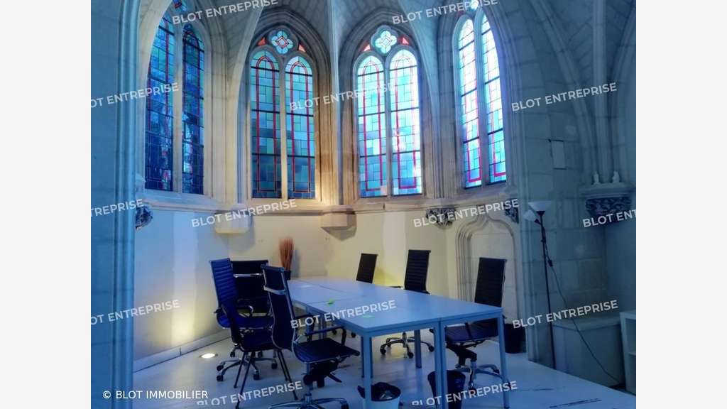 Bureaux ancienne chapelle 252m² à Nantes