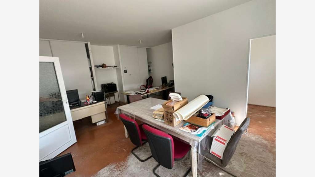 A vendre dépôt 500m² zone d'activité de Nersac 