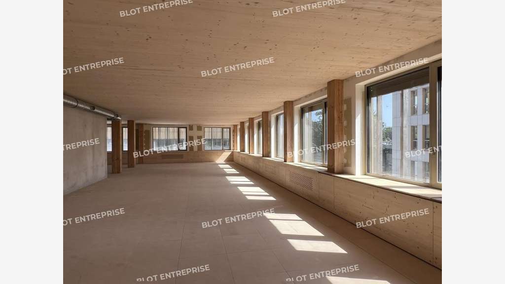 A vendre à louer bureaux neufs à Cesson-Sévigné