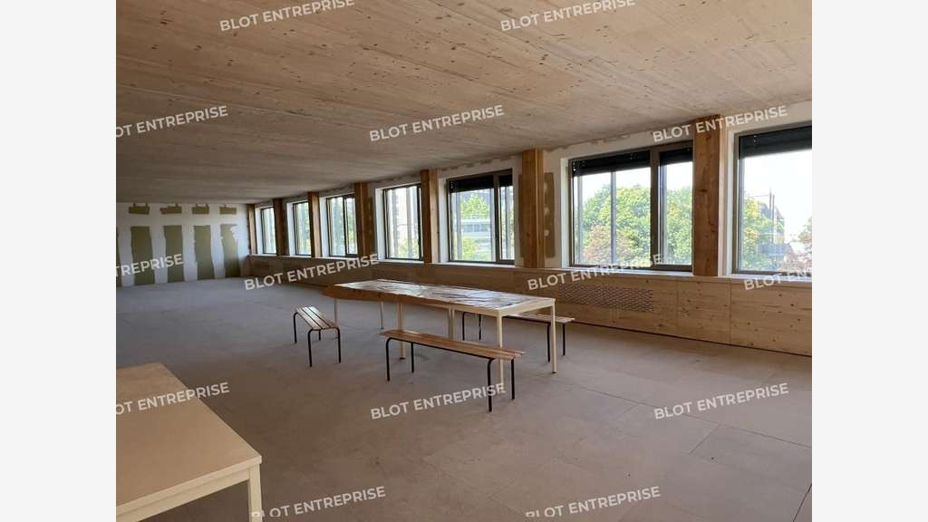 A vendre à louer bureaux neufs à Cesson-Sévigné