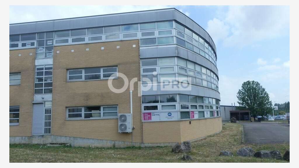 AV locaux de 410m² en R+2 accessibles PMR à Nevers