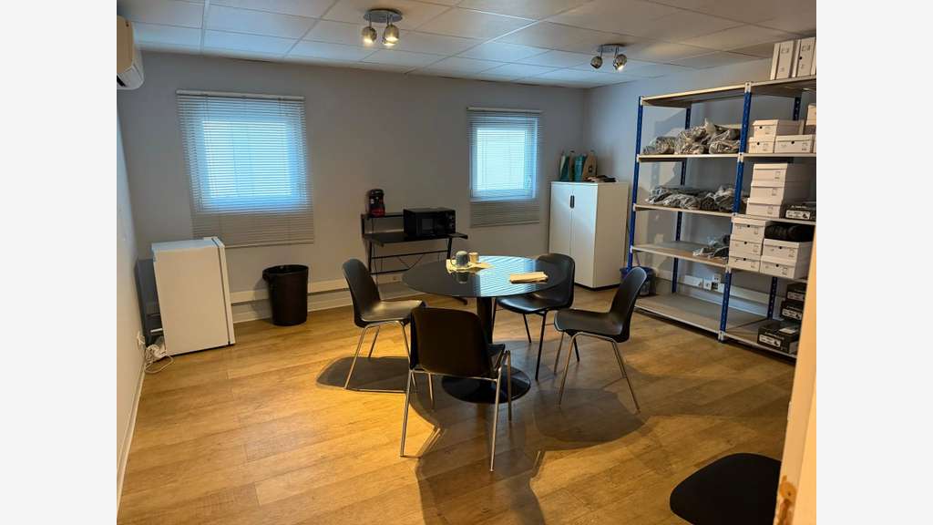 A vendre bureaux 97m² + 2 parkings secteur Nice