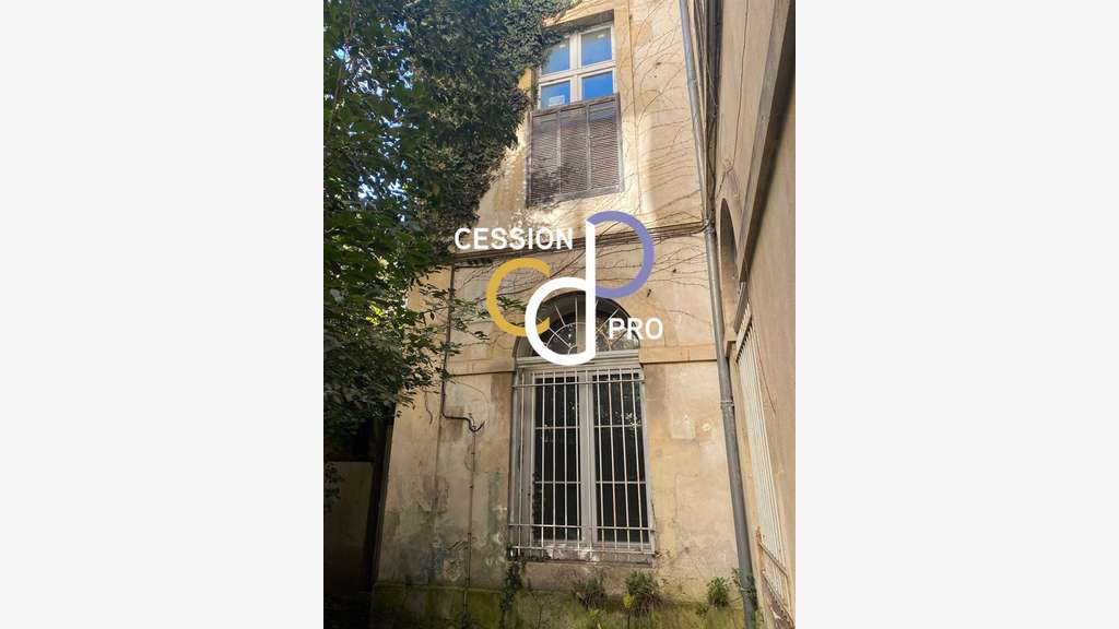Vente bureaux de 464m² quartier Beaux-Arts Nîmes