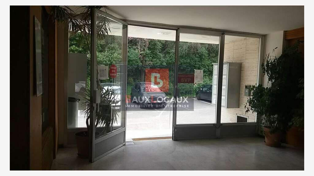 Vente bureaux 180m² à Nîmes