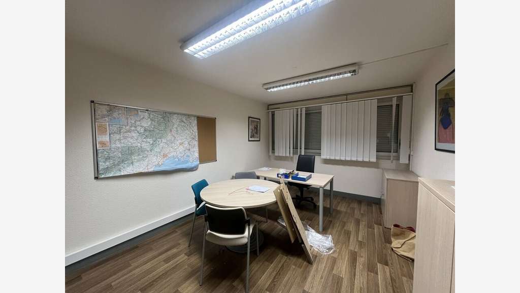 Vente bureaux 316m² en RDC à Nîmes Clos d'Orville