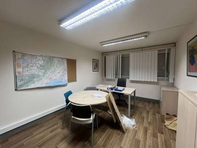 Vente bureaux 316m² en RDC à Nîmes Clos d'Orville