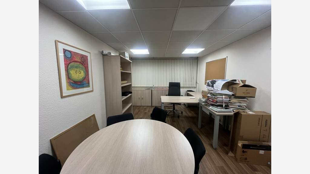 Vente bureaux 316m² en RDC à Nîmes Clos d'Orville