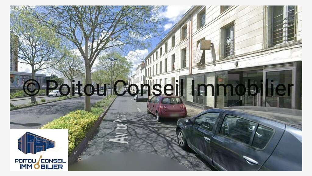 Vente local commercial 318m² à Niort prox centre