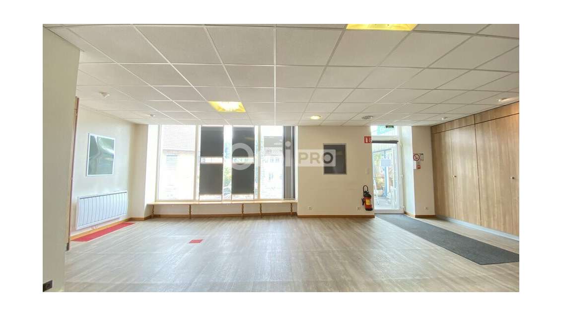 Bureau 89m² à vendre en centre-ville d'Orbey