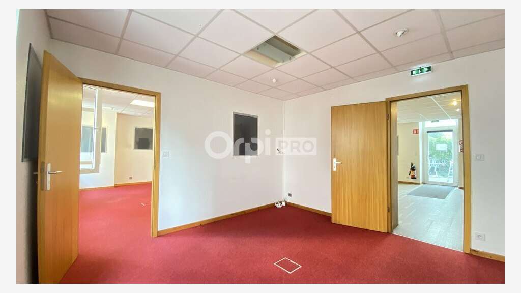 Bureau 89m² à vendre en centre-ville d'Orbey