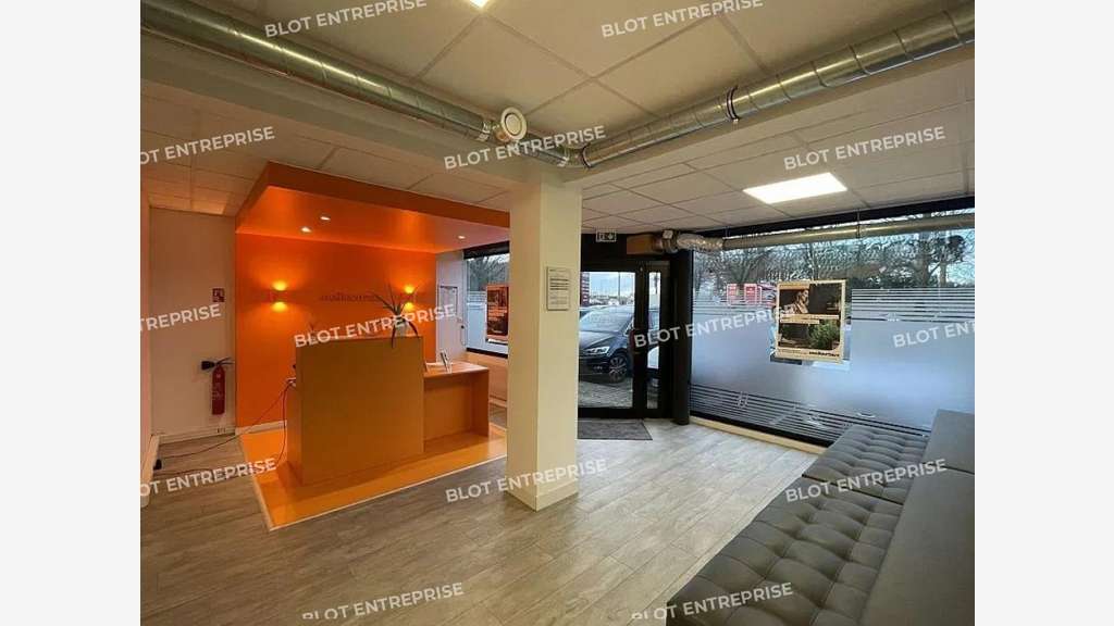 A vendre bureaux locaux commerciaux 118m² Orvault