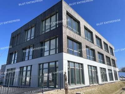 A vendre bureaux 219m² à Pacé Nord Ouest de Rennes